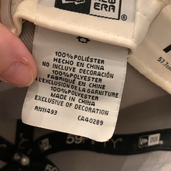 New York Yankees 1999 World Series Fitted Hat Cooperstown Collection Size 7 1/4 - Picture 8 of 9